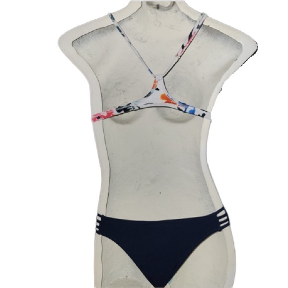 NWT 2-Piece CUPSHE Bikini Set Size Medium - Picture 2 of 8